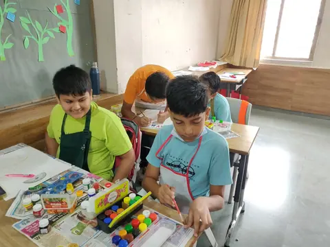 Anand Niketan campus life, art class
